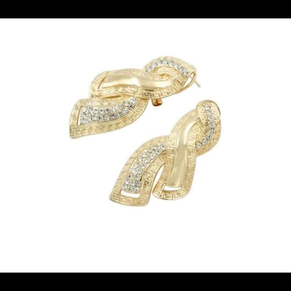 Gold Tone and Clear Stones Necklace, Bracelet, Earrings, and Adjustable Ring Set - Picture 9 of 9